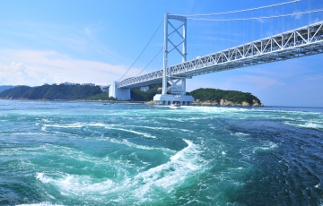 大塚美術館鑑賞と大迫力の大渦をうずしおクルーズで体感しよう! 昼食は「鯛丸御膳」をご賞味